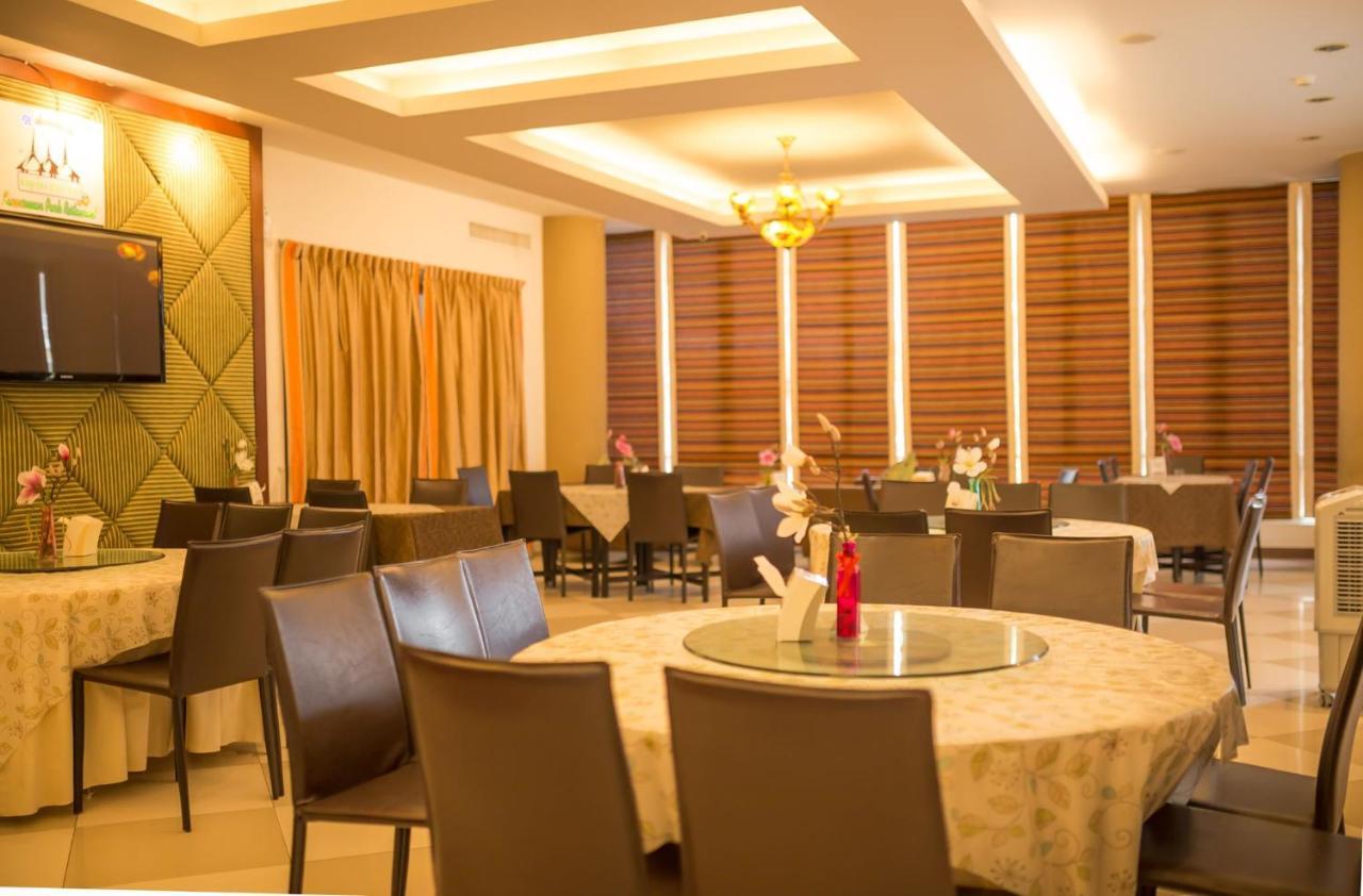 Kwan Ruen Park Hotel Nakhonratcsaszima Kültér fotó
