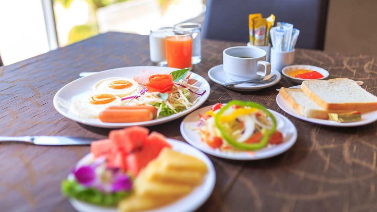Kwan Ruen Park Hotel Nakhonratcsaszima Kültér fotó