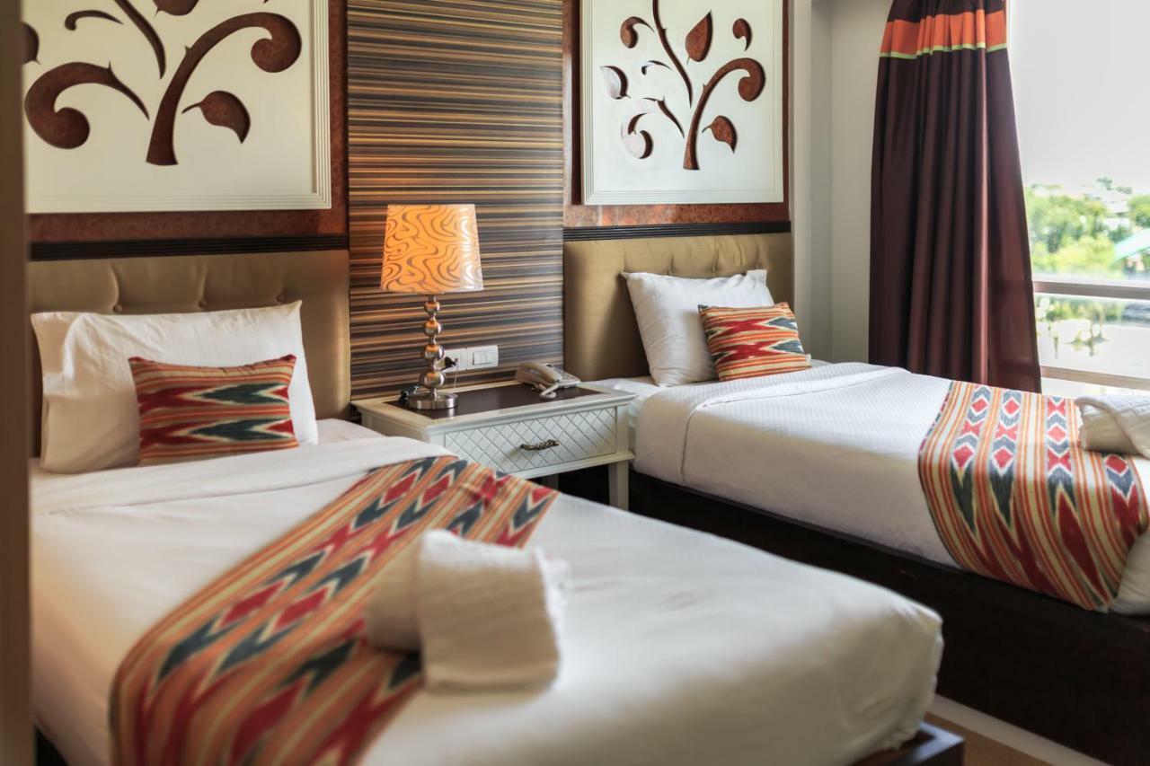 Kwan Ruen Park Hotel Nakhonratcsaszima Kültér fotó